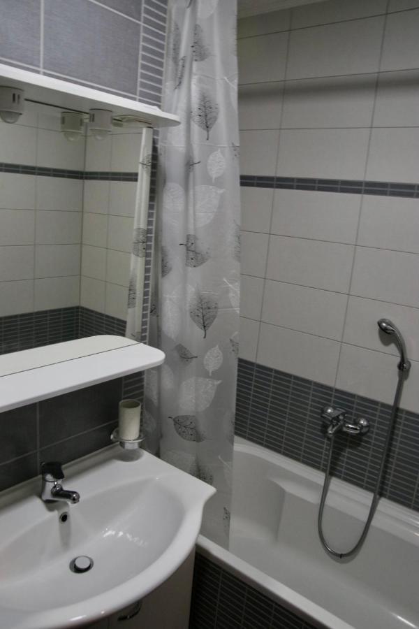 Apartment Pearl-Free Parking Makarska Exterior foto