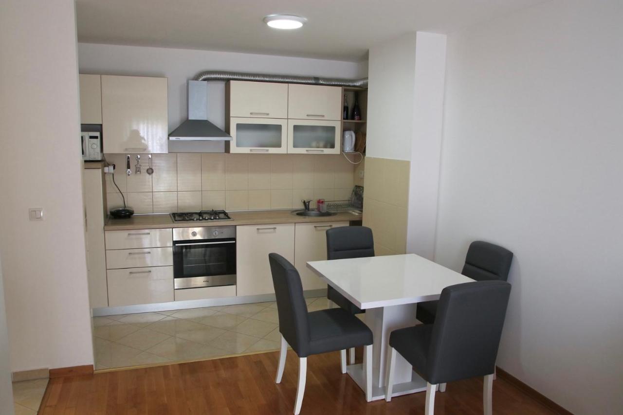 Apartment Pearl-Free Parking Makarska Exterior foto
